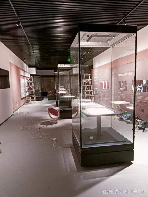 博物館展示柜燈光安裝位置選擇與展柜設計安裝指南